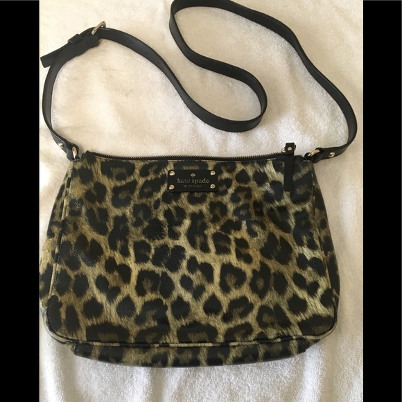kate spade Handbags - Kate spade shoulder bag leopard print